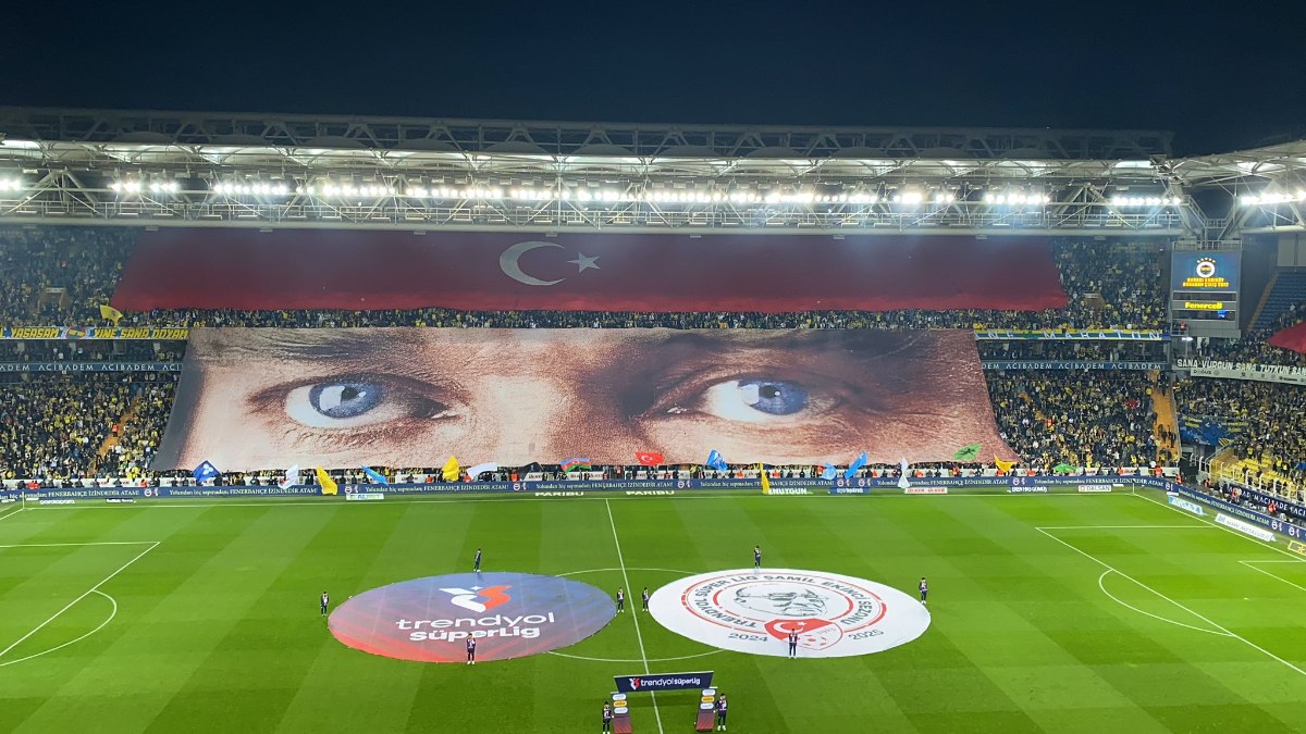 Şükrü Saraçoğlu Stadyumu’nda 29 Ekim coşkusu